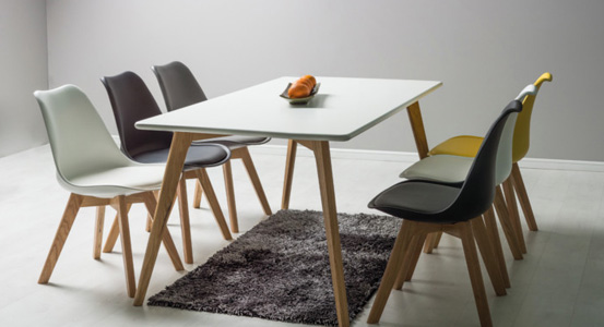 Závan Škandinávie - moderné stoly a stoličky do kuchyne a jedálne